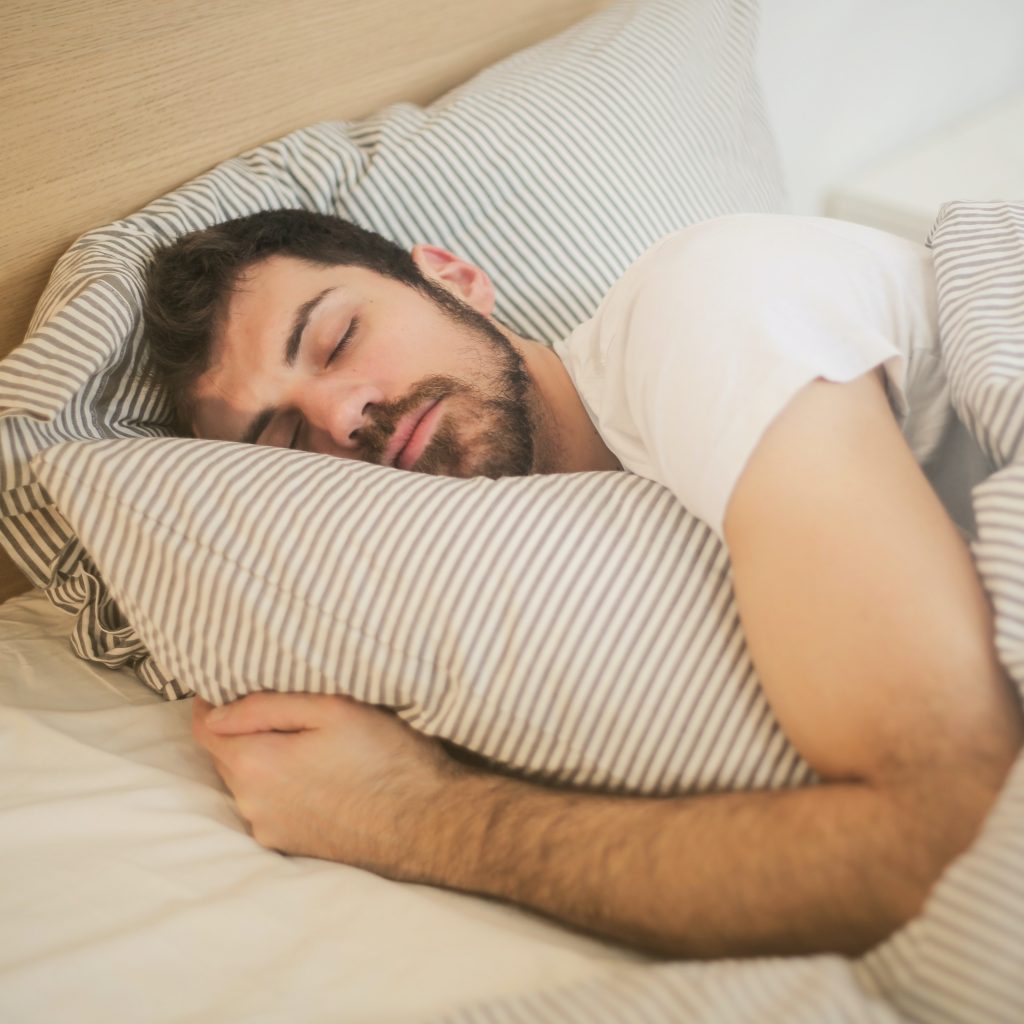 Mente e corpo: estudo mostra como a Hipnose promove a qualidade do sono