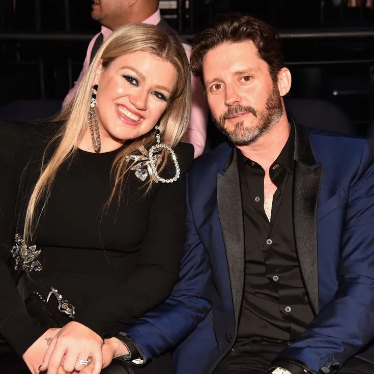 Kelly Clarkson buscou Hipnose para superar relacionamento tóxico