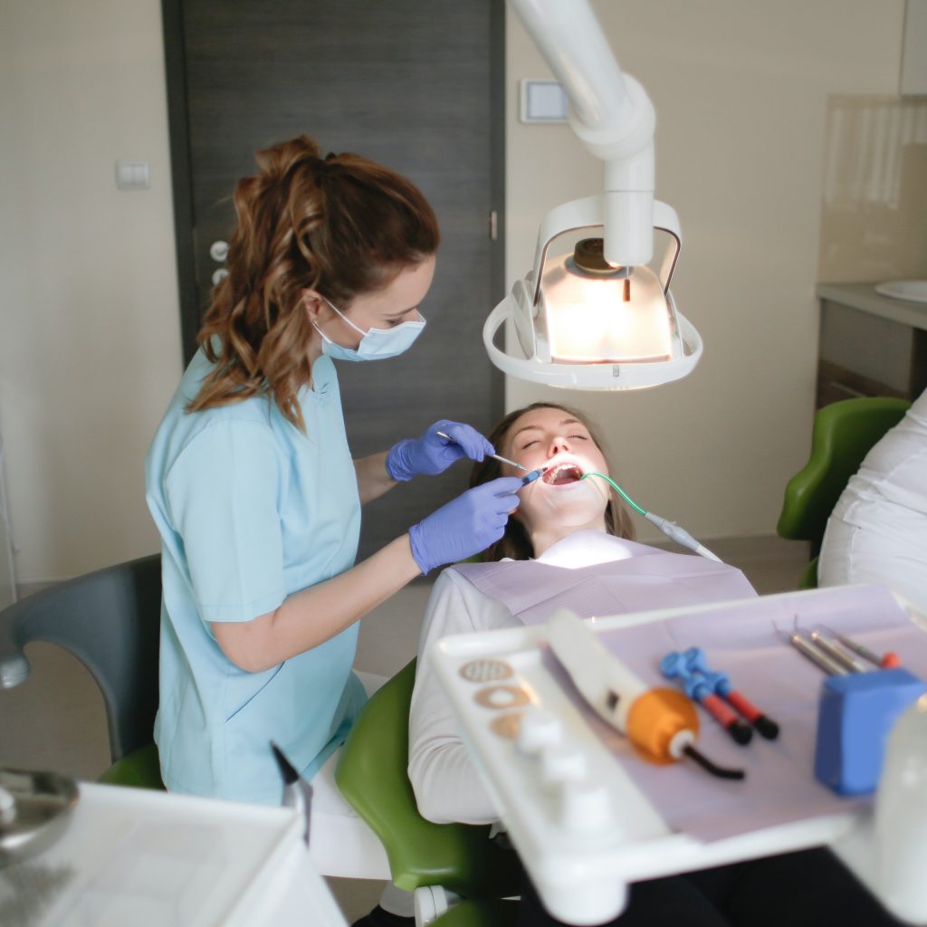 Hipnose na Odontologia: buscando o conforto do paciente 